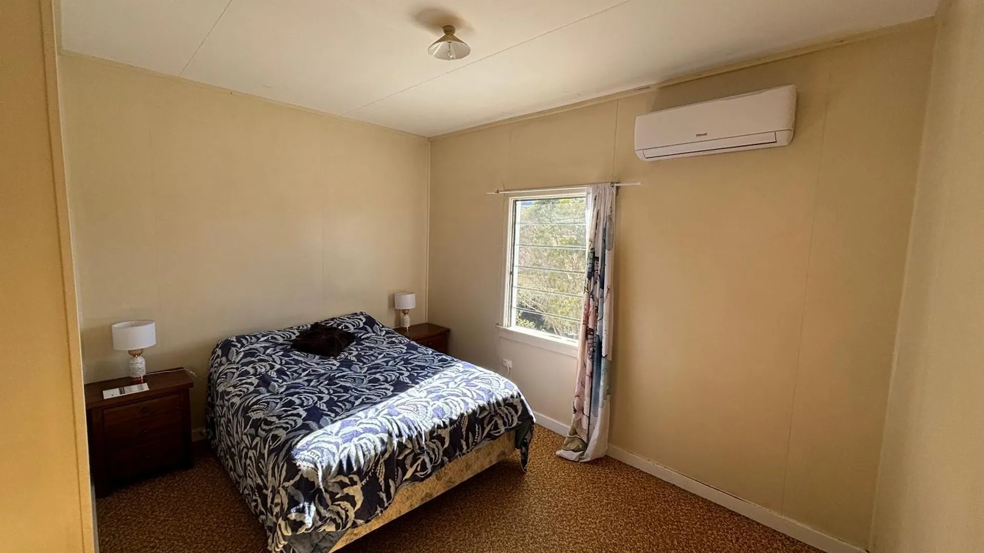 Herberton Townhouse 0*,